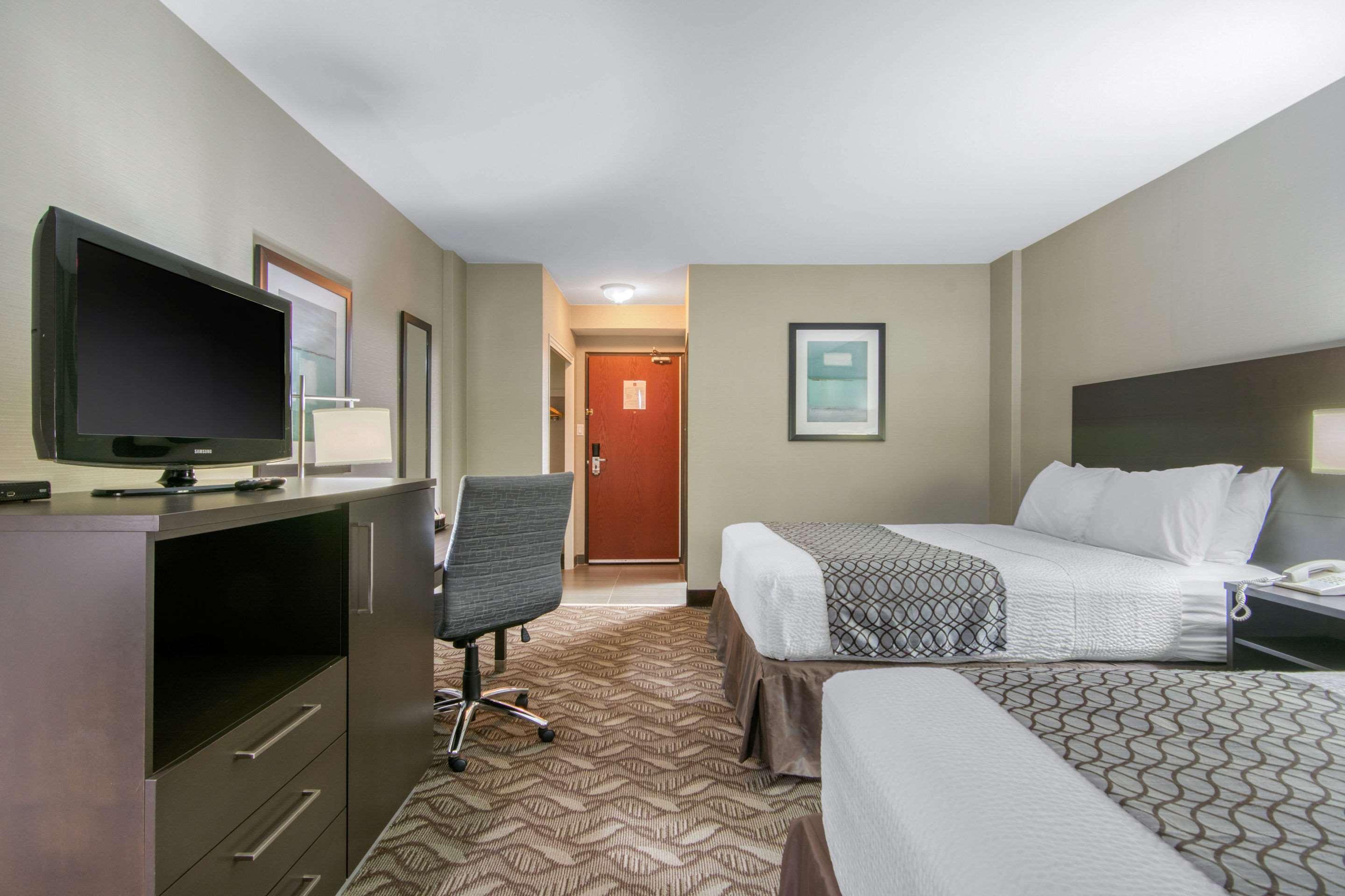 Clarion Hotel Sudbury Exterior photo